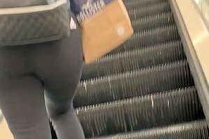Wedgie Booty Teen On Escalator